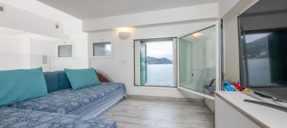 2 bedrooms Apartment in Rapallo, Italy No. 35875 4