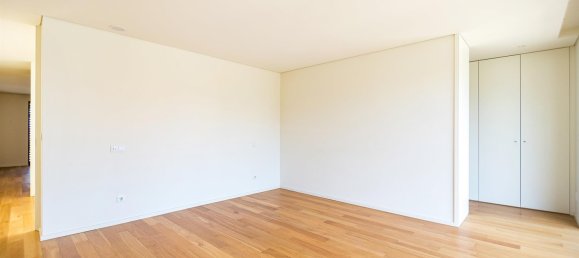 Дом с 5 спальнями в Порту, Португалия № 145094 35