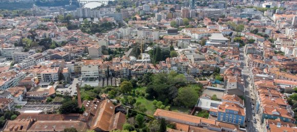 6 bedrooms Castles in Porto, Portugal No. 49014 15