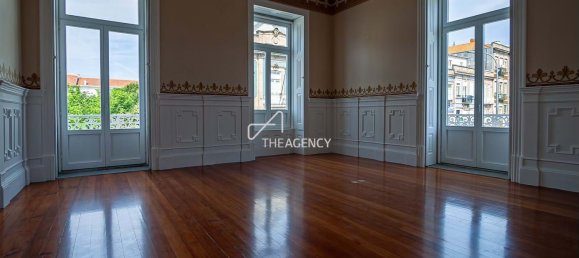 6 bedrooms Castles in Porto, Portugal No. 49014 31