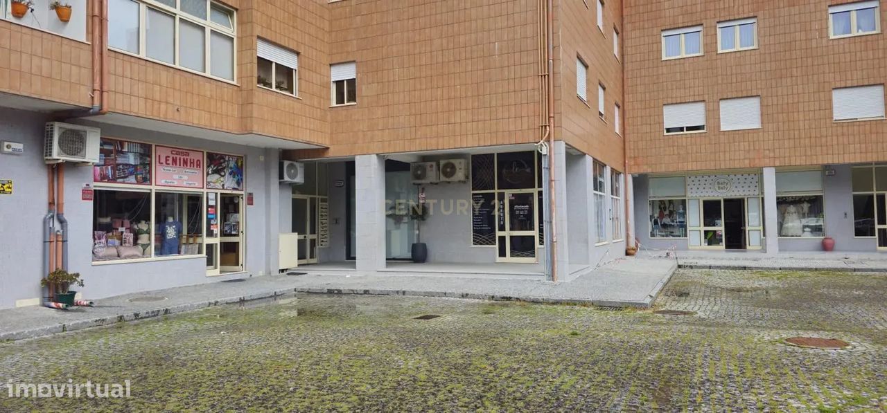 Коммерческая недвижимость 38м² в Марку ди Канавезиш, Португалия № 150867