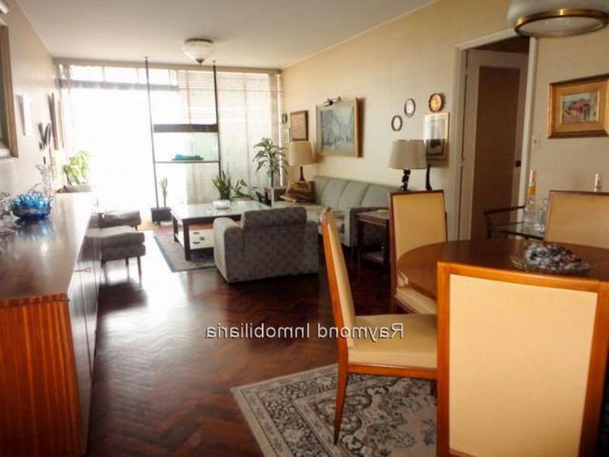 3 bedrooms Apartment in Montevideo, Uruguay No. 7844