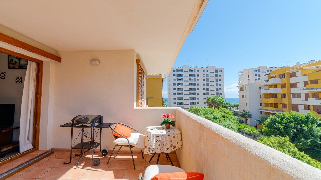 87m² Apartment in Punta Prima, Spain No. 290824