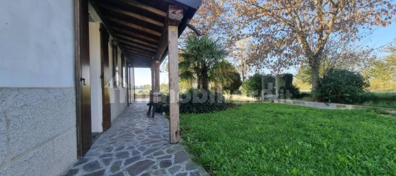 4 bedrooms Villa in Finale Emilia, Italy No. 63041 6