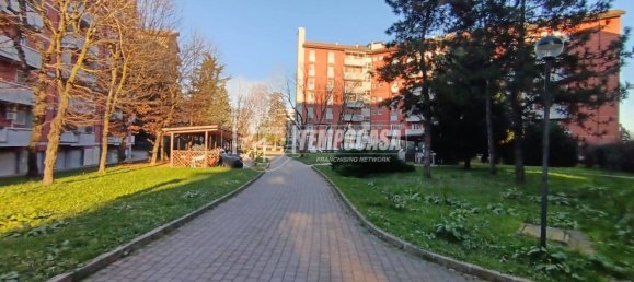 2 bedrooms Apartment in Milan, Italy No. 333155 2