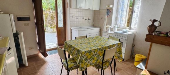 3 bedrooms Apartment in Calice al Cornoviglio, Italy No. 348305 8