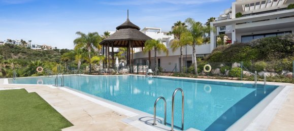 Квартира с 2 спальнями в Бенахавис, Испания № 137660 14