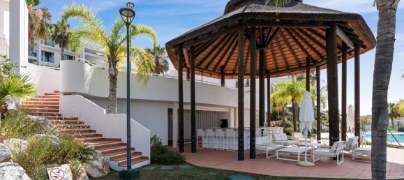 Квартира с 2 спальнями в Бенахавис, Испания № 137660 25