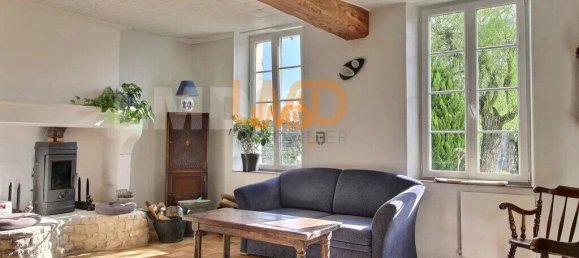 Casa de 7 dormitorios en Charente-Maritime, France No. 337136 5