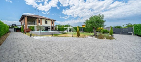 3 Schlafzimmer Villa in Malalbergo, Italy, Nr. 262021 3