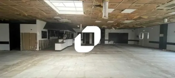 998m² Commercial property in Gisors, France No. 346141 6