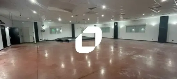 998m² Commercial property in Gisors, France No. 346141 9