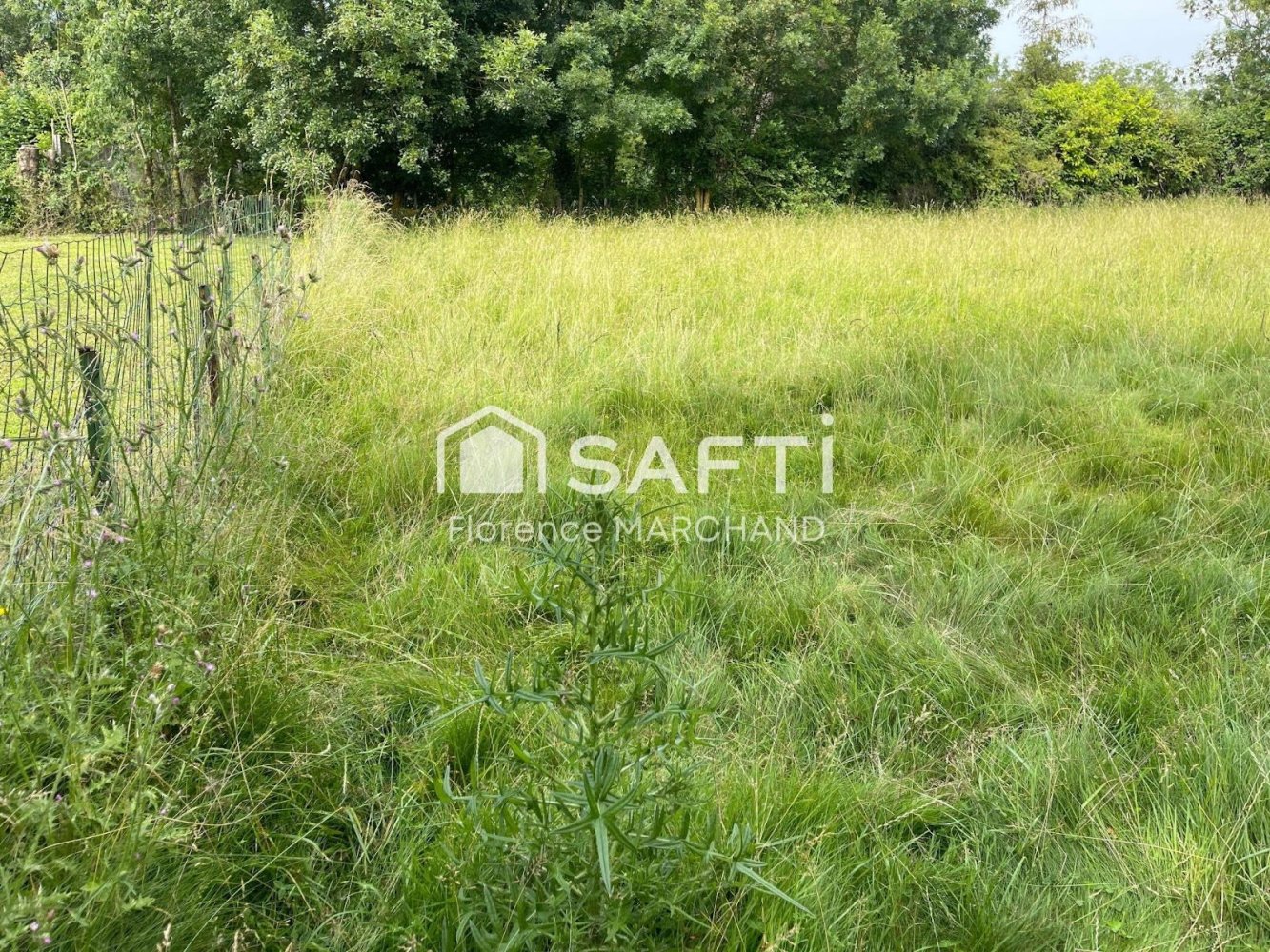 758m² Land in Bessines, France No. 261103