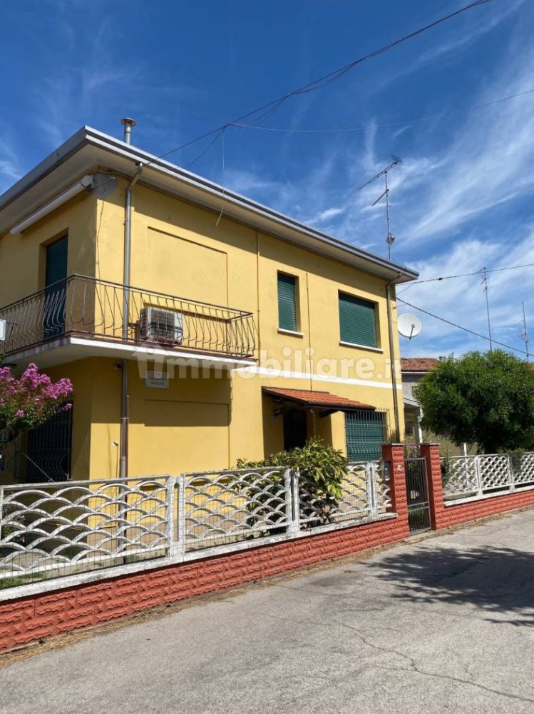 2 غرف نوم منزل في Portomaggiore, Italy رقم 379609