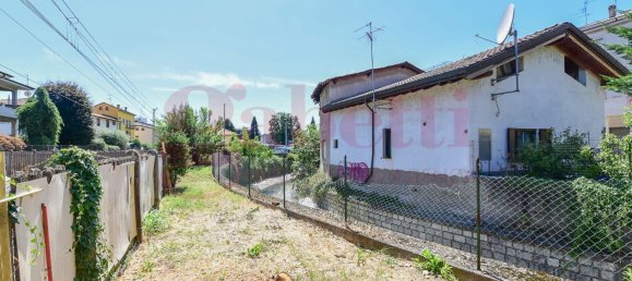 4 bedrooms House in Cabiate, Italy No. 362311 6