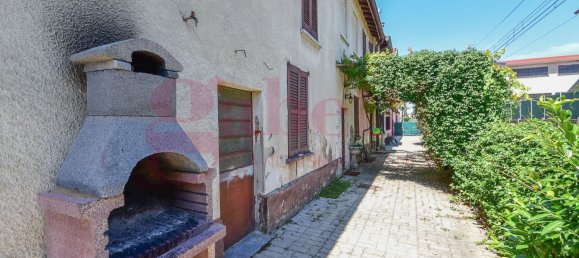 4 bedrooms House in Cabiate, Italy No. 362311 5