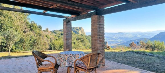 3 rooms House in Pomarance, Italy No. 146520 6