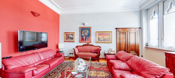 4 bedrooms Apartment in Turin, Italy No. 43550 15