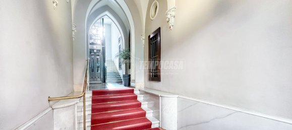 4 bedrooms Apartment in Turin, Italy No. 43550 21