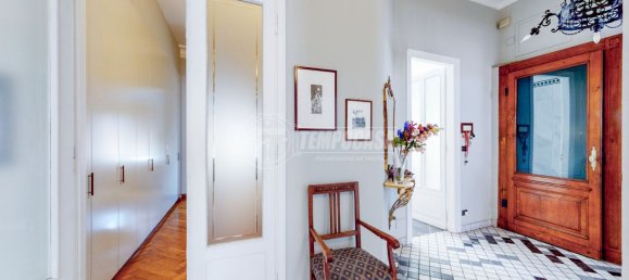 4 bedrooms Apartment in Turin, Italy No. 43550 23