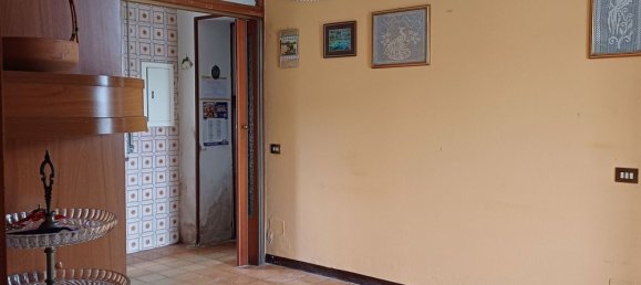 Дом с 5 комнатами в Борголаведзаро, Италия № 122988 14