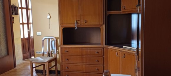 Дом с 5 комнатами в Борголаведзаро, Италия № 122988 17