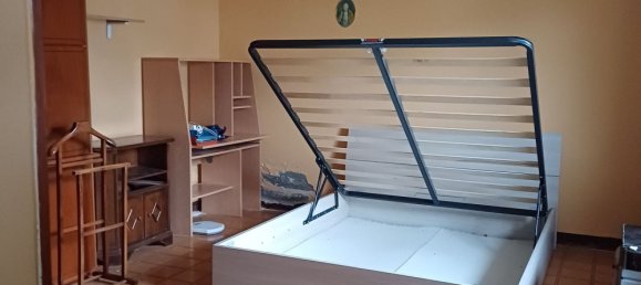 Дом с 5 комнатами в Борголаведзаро, Италия № 122988 3