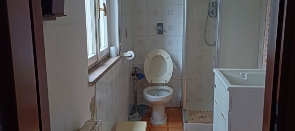 Дом с 5 комнатами в Борголаведзаро, Италия № 122988 10