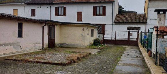 Дом с 5 комнатами в Борголаведзаро, Италия № 122988 21