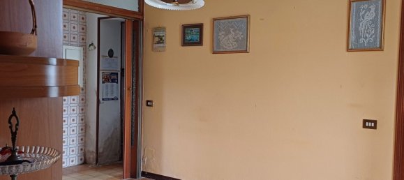 Дом с 5 комнатами в Борголаведзаро, Италия № 122988 15