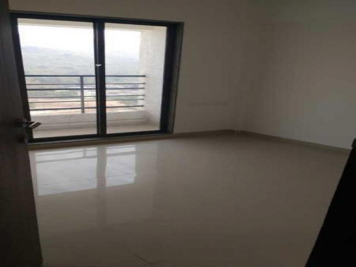 2 bedrooms House in Mumbai, India No. 48228