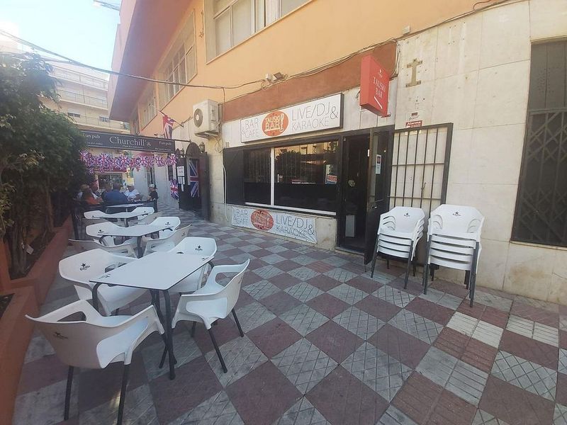 Imóvel comercial em Fuengirola, Spain N.º 227675