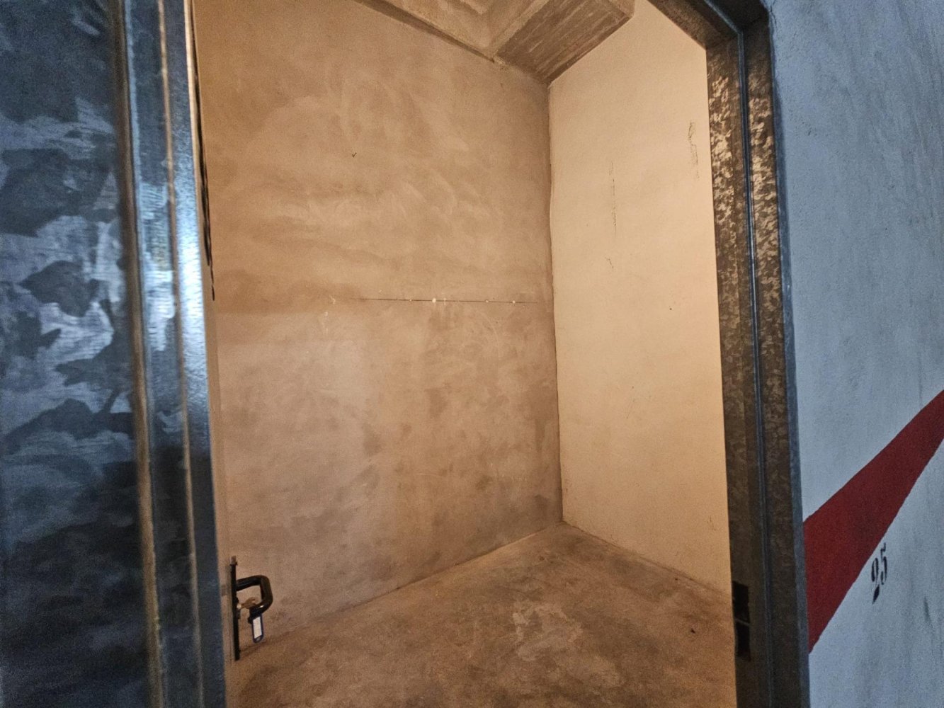 Garage in Benidorm, Spain 11m², Nr. 172374