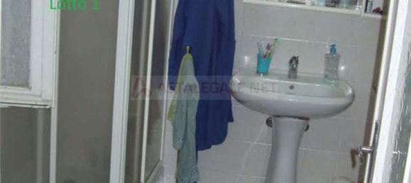 4 Schlafzimmer Wohnung in Valenza, Italy, Nr. 381488 14