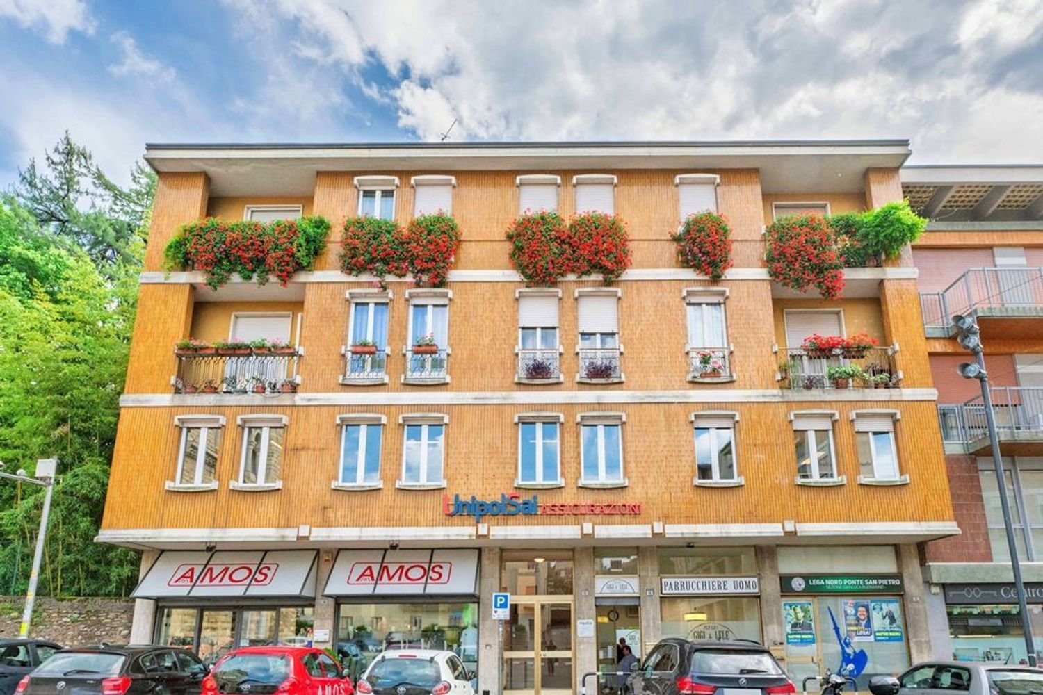 6 rooms Apartment in Ponte San Pietro, Italy No. 289131