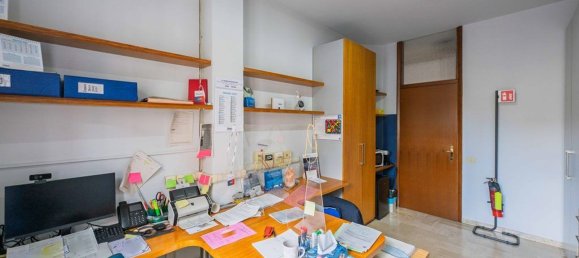 6 rooms Apartment in Ponte San Pietro, Italy No. 289131 14