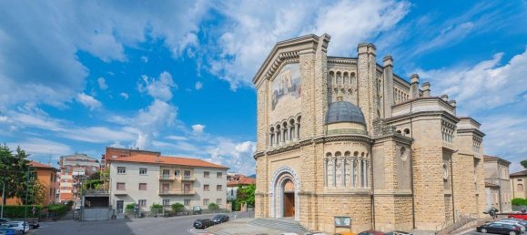 6 rooms Apartment in Ponte San Pietro, Italy No. 289131 30