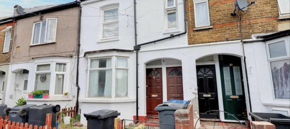 1 bedroom Maisonette in Croydon, United Kingdom No. 4897 2