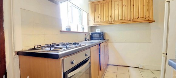 1 bedroom Maisonette in Croydon, United Kingdom No. 4897 7