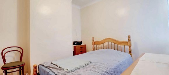 1 bedroom Maisonette in Croydon, United Kingdom No. 4897 11