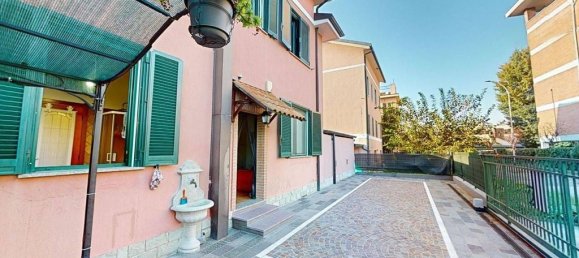 5 غرف نوم فيلا في San Giuliano Milanese, Italy رقم 167112 22