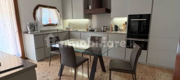 3 bedrooms Villa in Venice, Italy No. 274236 5