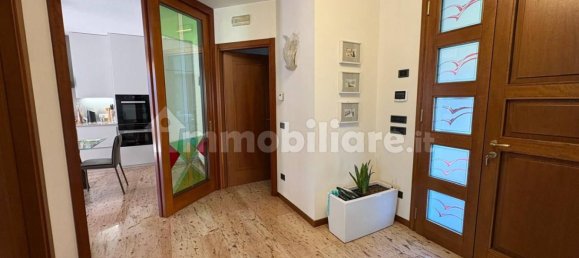 3 bedrooms Villa in Venice, Italy No. 274236 7
