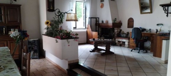 5-Zimmer Haus in Ain, France, Nr. 339270 2