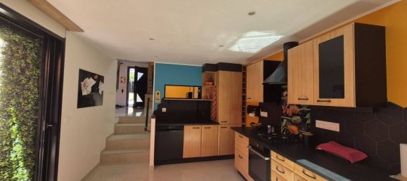 Дом с 2 спальнями в Сен-э-Марн, Франция № 328062 2