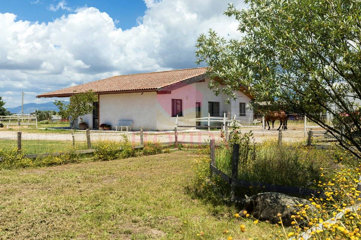 3 Schlafzimmer Villa in Sabaudia, Italy, Nr. 343806