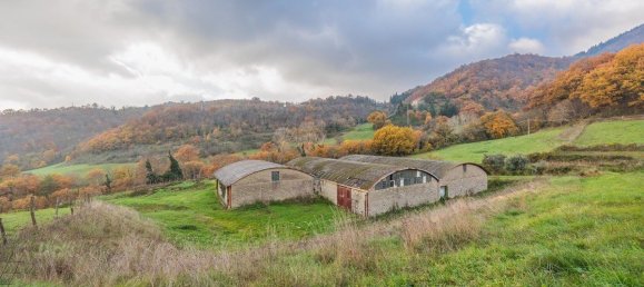 4 bedrooms House in Scarperia e San Piero, Italy No. 167052 35