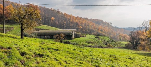 4 bedrooms House in Scarperia e San Piero, Italy No. 167052 37