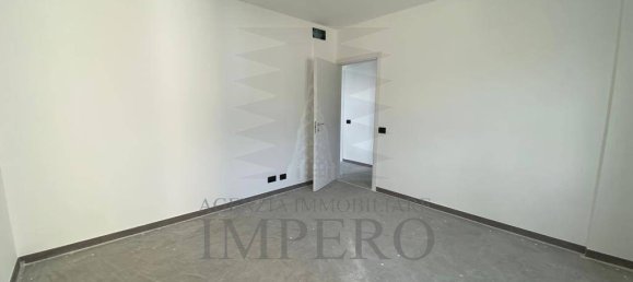 2 Schlafzimmer Villa in Vallecrosia, Italy, Nr. 117474 9