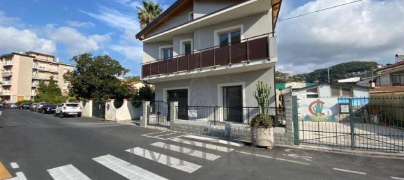 2 Schlafzimmer Villa in Vallecrosia, Italy, Nr. 117474 2